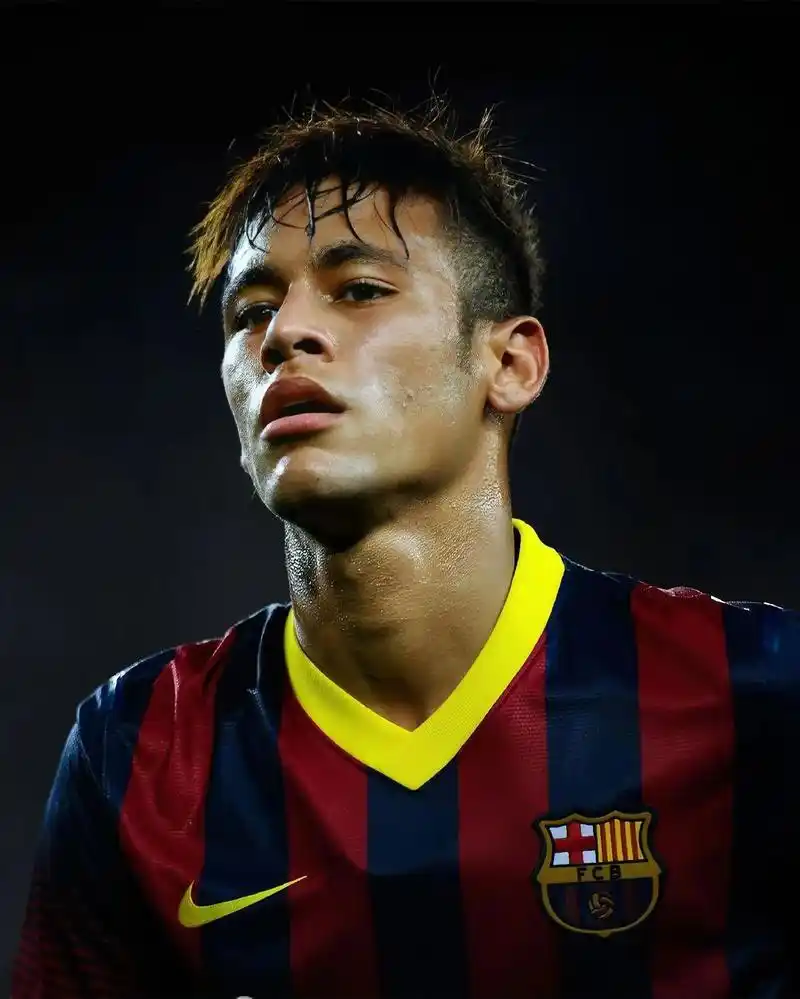 充满力量的 充满力量的